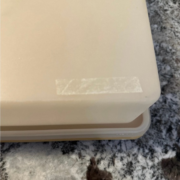 VTG Tupperware cake cupcake carrier 9x13” - Picture 6 of 6